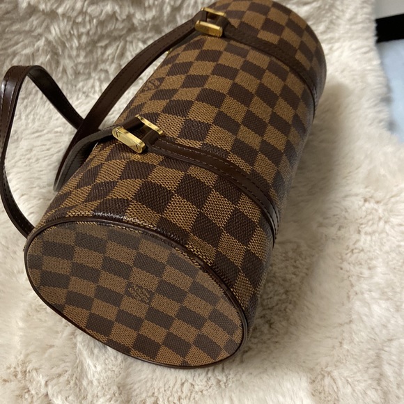 Louis Vuitton Damier Ebene Papillon 30 Bag - Picture 4 of 14